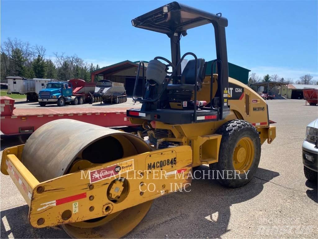 CAT CS44 مداحل أحادية الأسطوانة