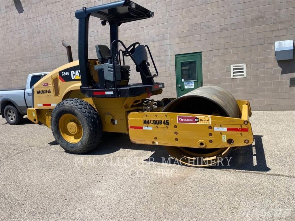 CAT CS44 مداحل أحادية الأسطوانة