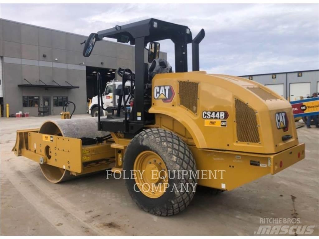 CAT CS44B ضاغطات التربة