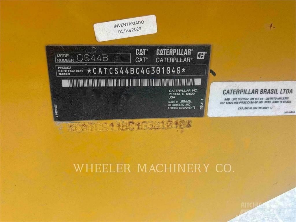 CAT CS44B مداحل أحادية الأسطوانة