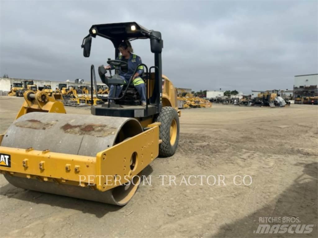 CAT CS44B معدات السفلتة