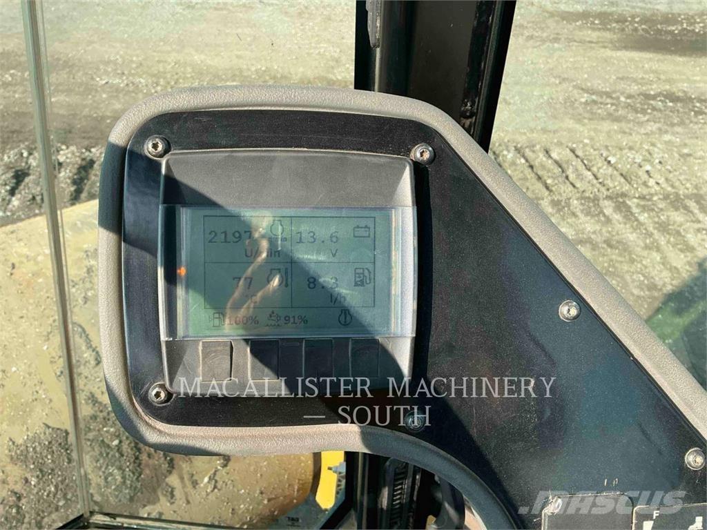 CAT CS44B مداحل أحادية الأسطوانة