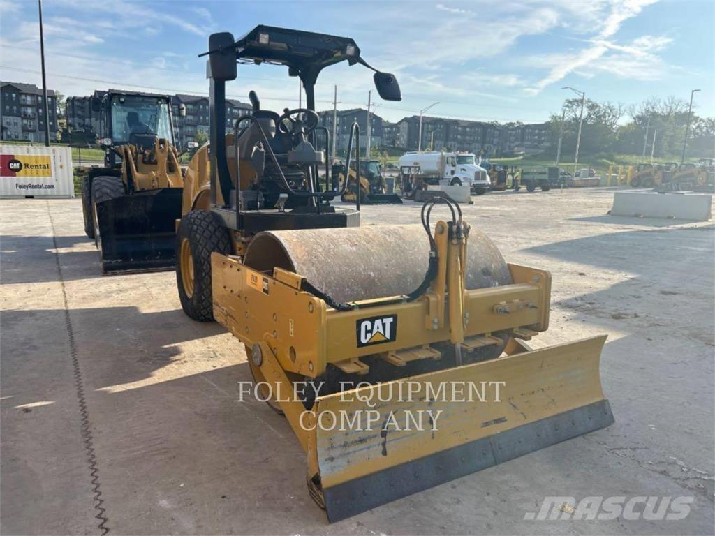 CAT CS44B ضاغطات التربة