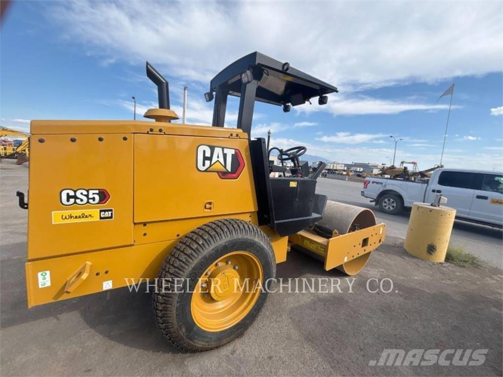 CAT CS5 مداحل أحادية الأسطوانة