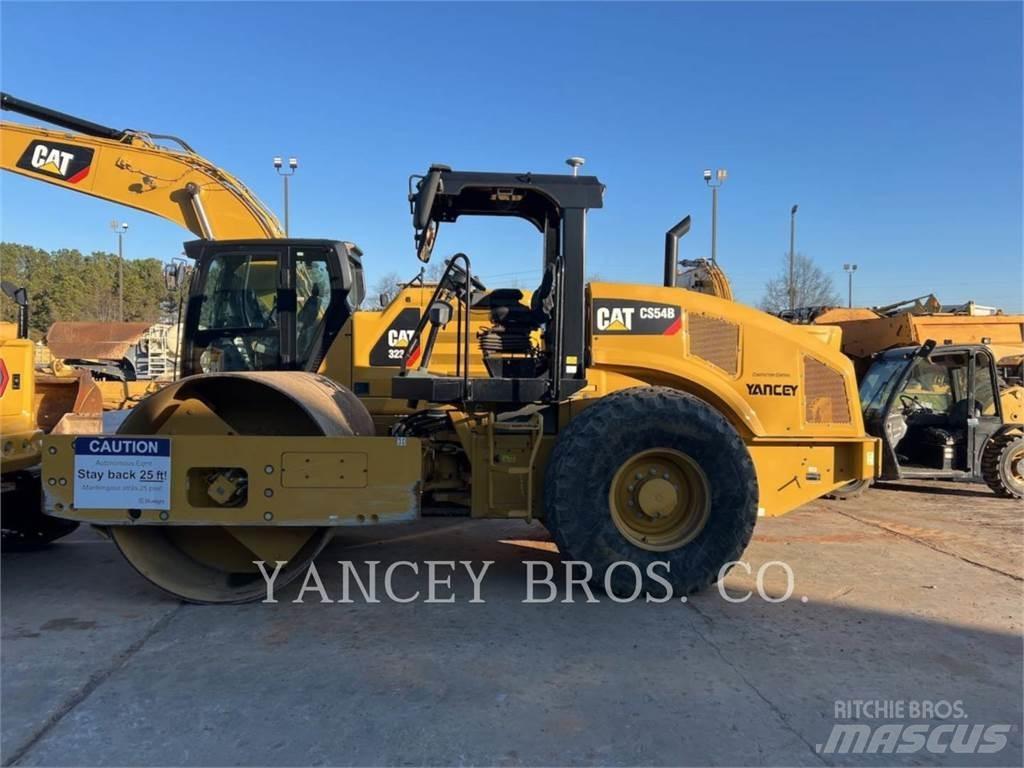 CAT CS54 ضاغطات التربة