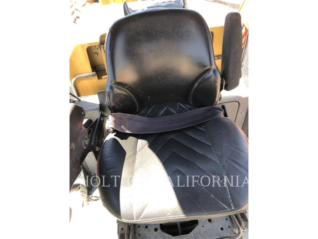 CAT CS54 ضاغطات التربة