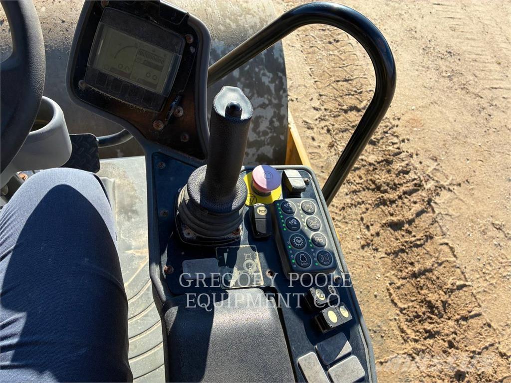 CAT CS54B مداحل أحادية الأسطوانة