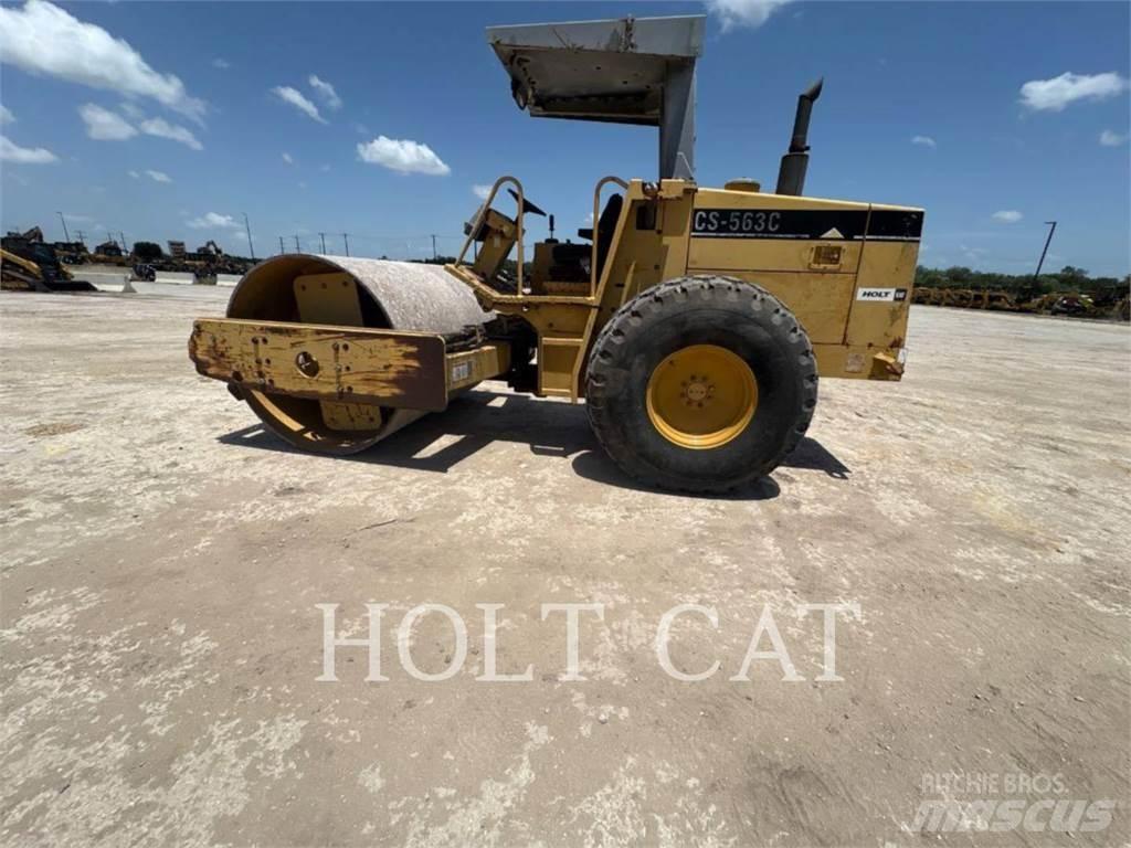 CAT CS563C مداحل أحادية الأسطوانة