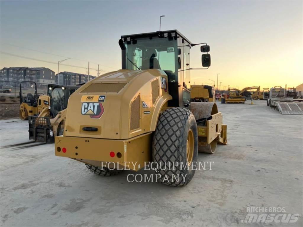 CAT CS56B ضاغطات التربة