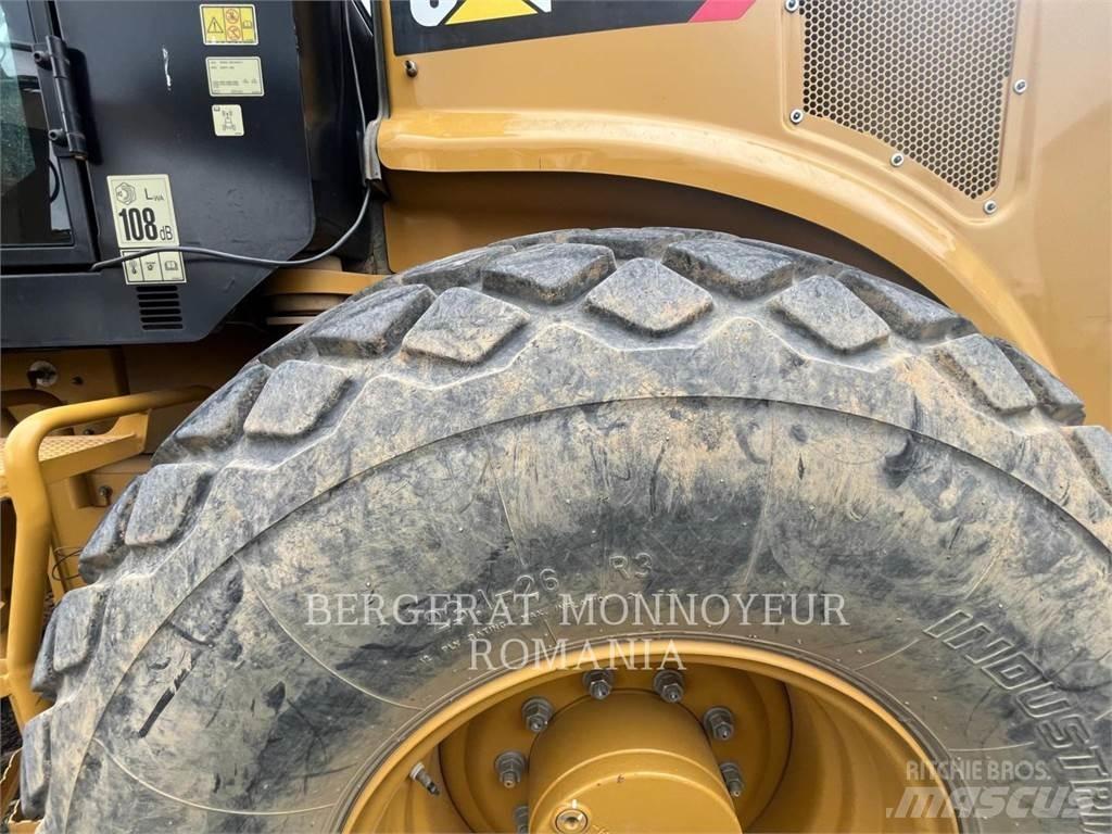 CAT CS64B مداحل أحادية الأسطوانة