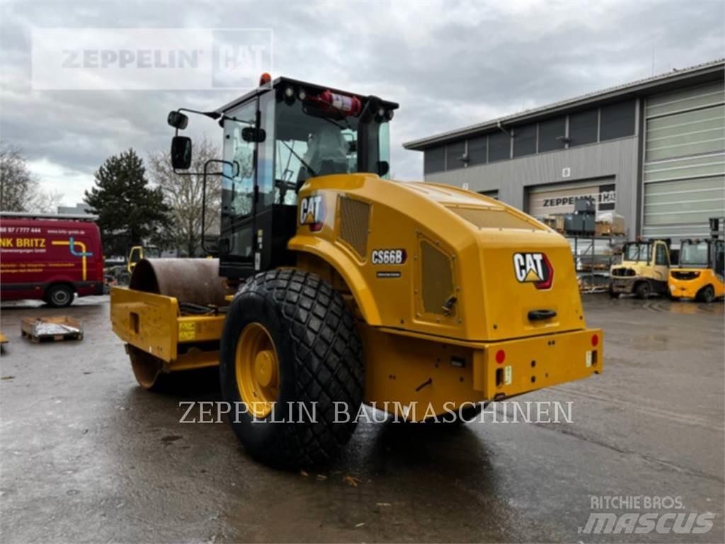 CAT CS66B ضاغطات التربة