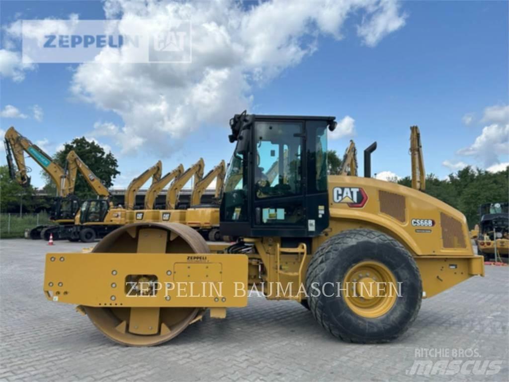 CAT CS66B ضاغطات التربة