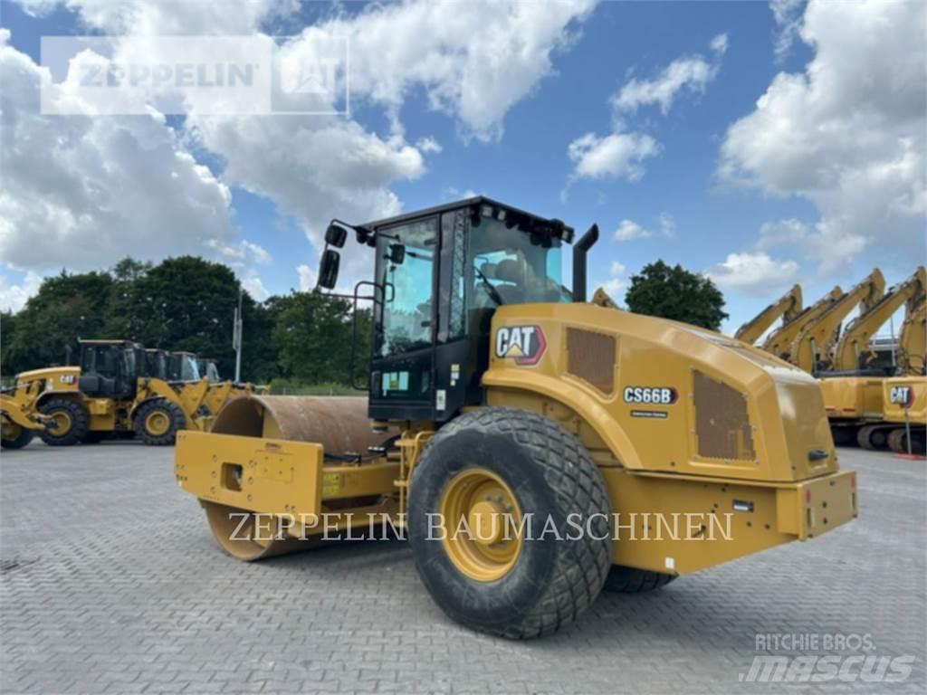CAT CS66B ضاغطات التربة