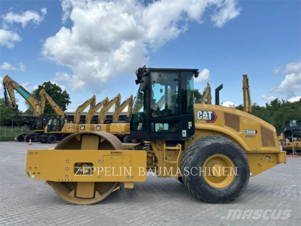 CAT CS66B ضاغطات التربة