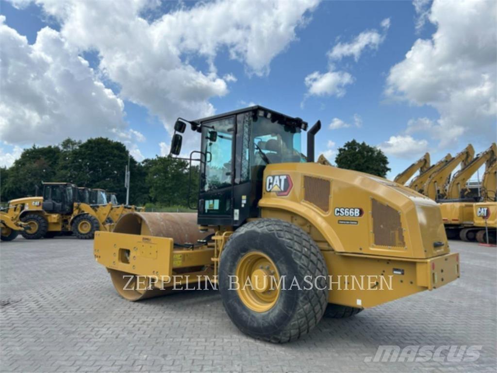 CAT CS66B ضاغطات التربة