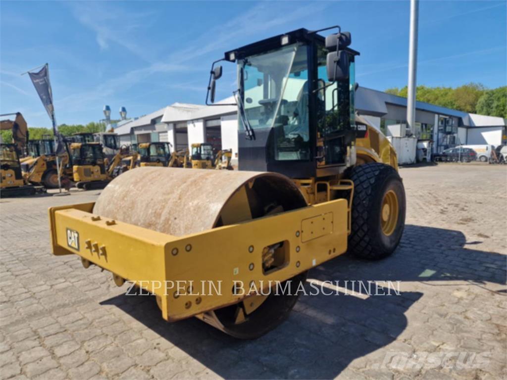 CAT CS66B ضاغطات التربة