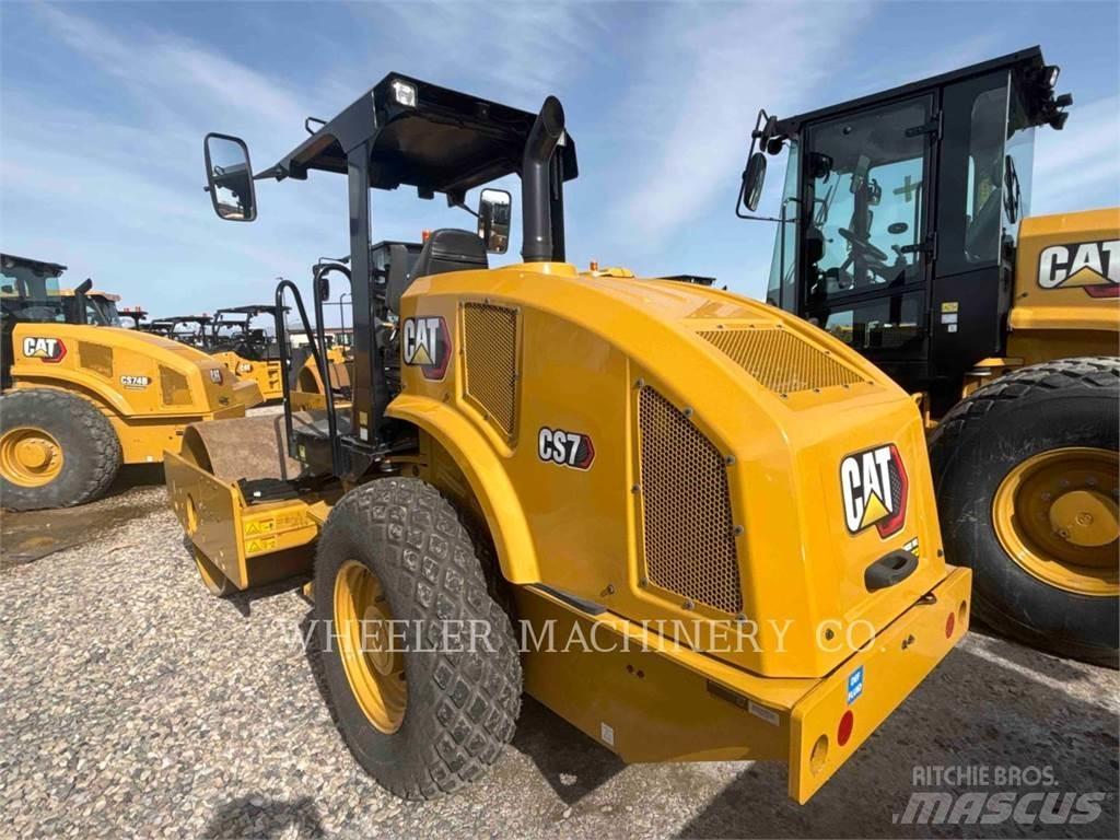 CAT CS7 مداحل أحادية الأسطوانة