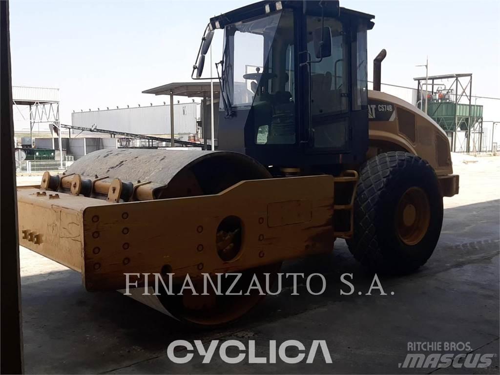 CAT CS74B مداحل أحادية الأسطوانة