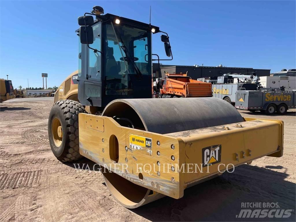 CAT CS74B ضاغطات التربة