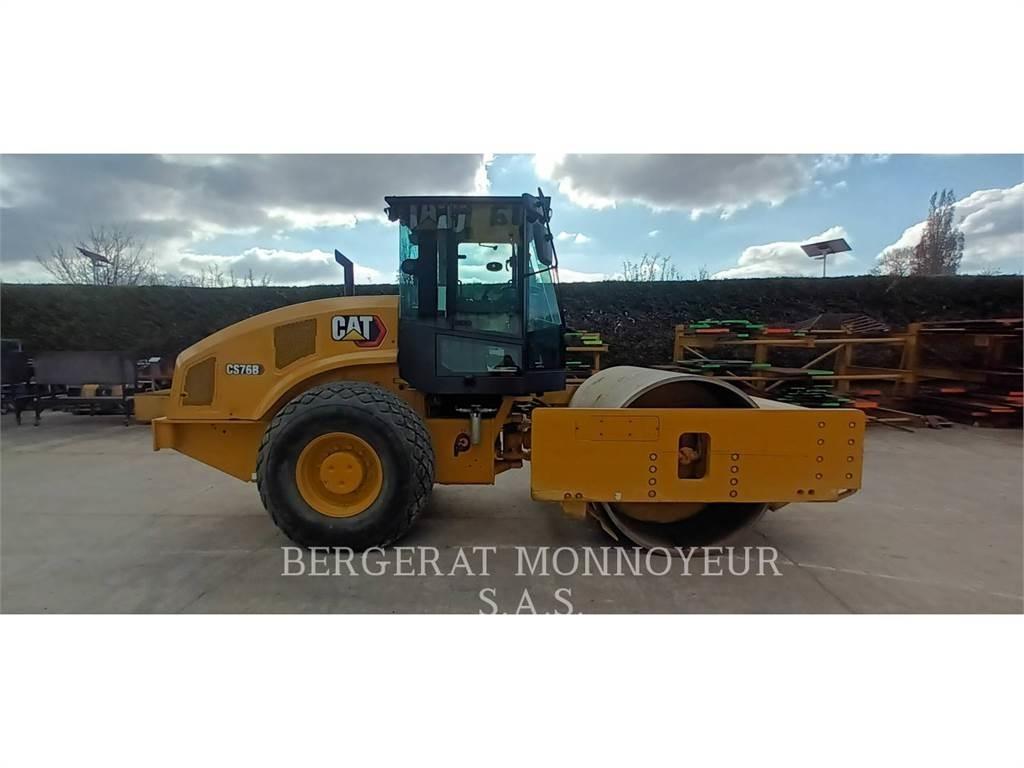 CAT CS76B 4F ضاغطات التربة