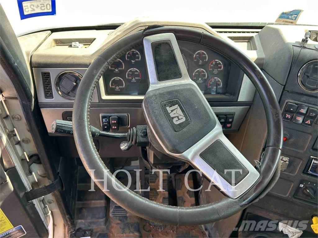 CAT CT660S شاحنات أخرى