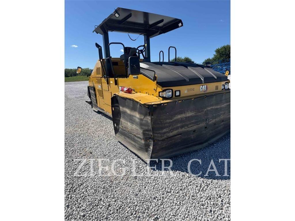 CAT CW 34 مداحل ذات إطارات هوائية