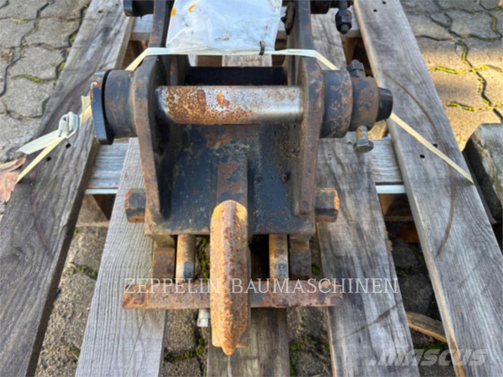 CAT CW05 موصلات سريعة