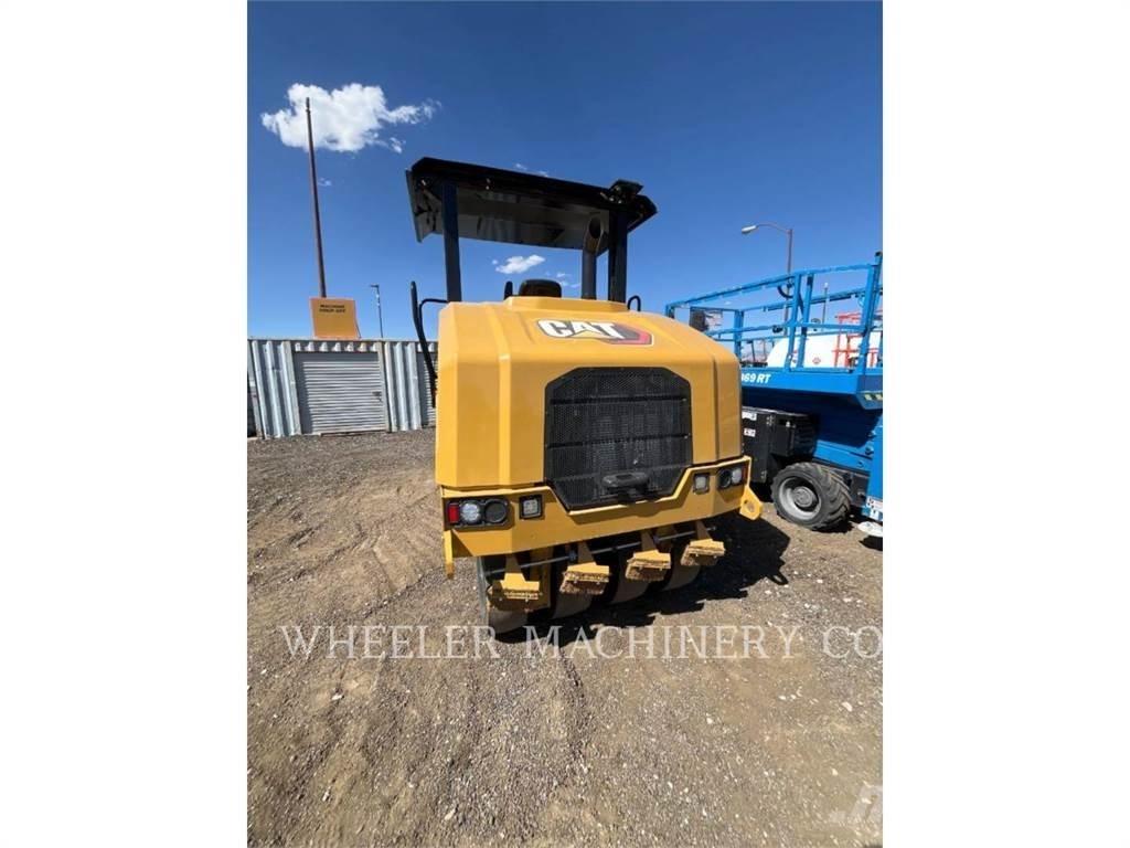 CAT CW16 مداحل ذات إطارات هوائية