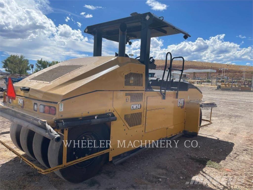 CAT CW34 مداحل ذات إطارات هوائية