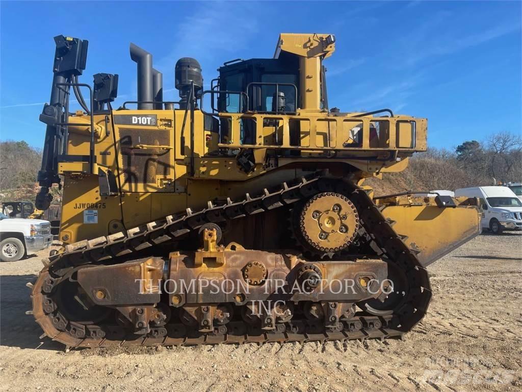 CAT D 10 T 2 بلدوزرات مجنزرة