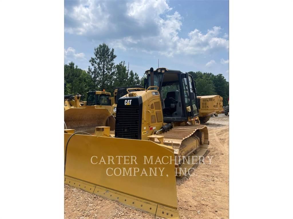 CAT D 5 K 2 بلدوزرات مجنزرة