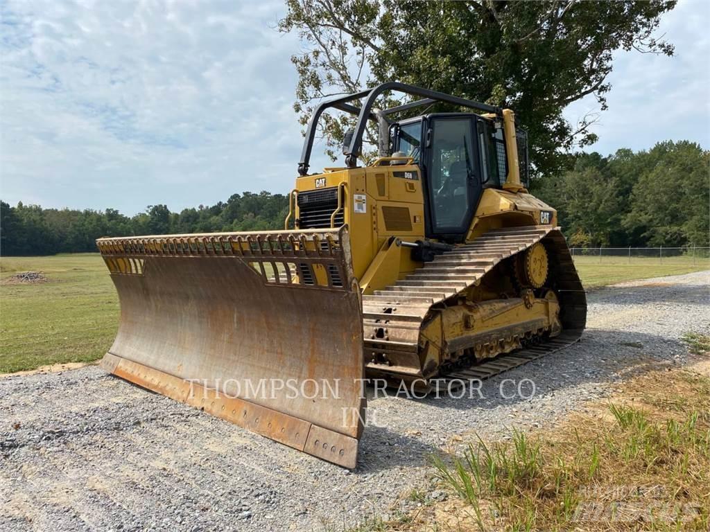 CAT D 6 N LGP بلدوزرات مجنزرة