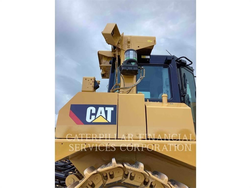 CAT D 9 T بلدوزرات مجنزرة