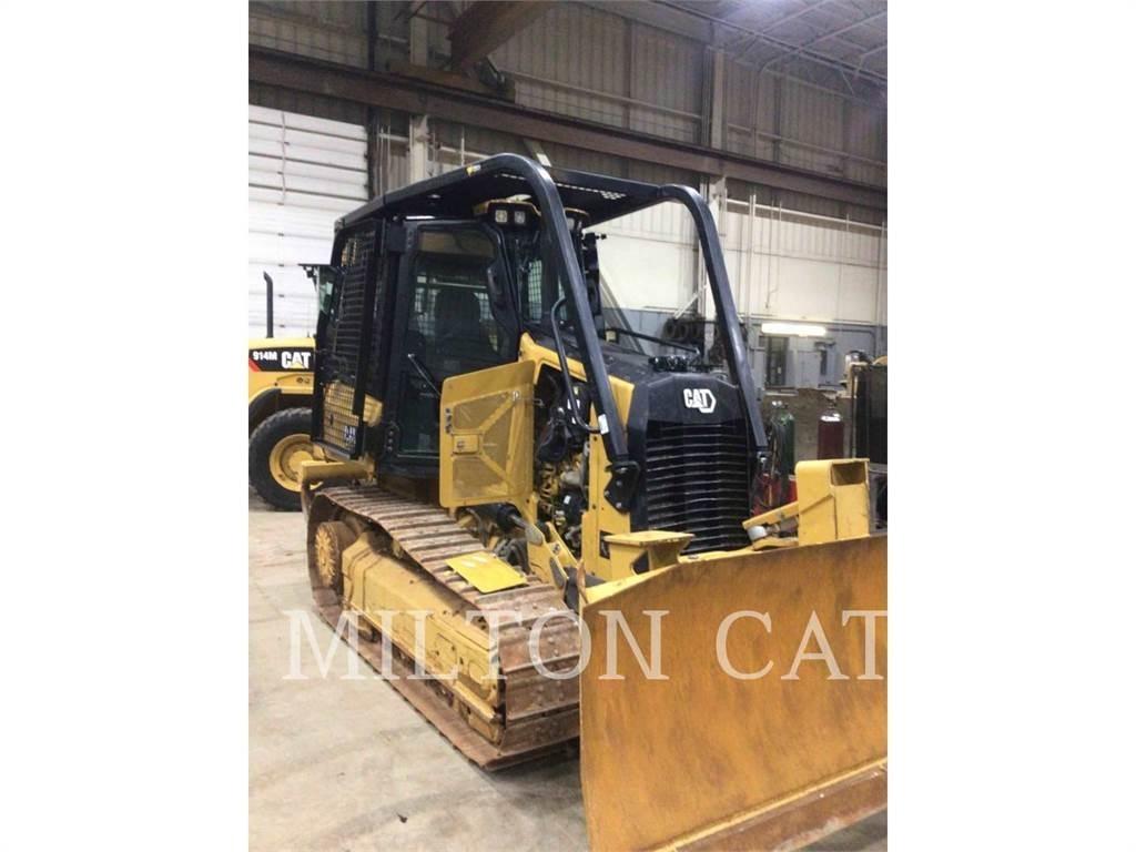 CAT D1 بلدوزرات مجنزرة