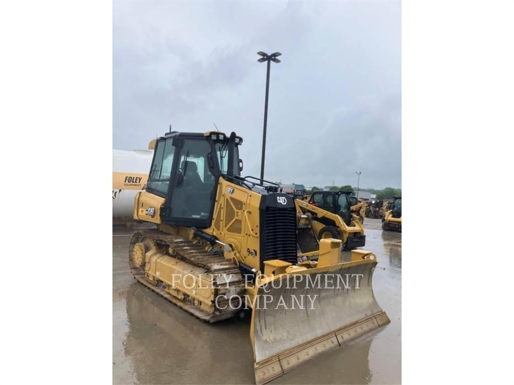 CAT D1-12VI بلدوزرات مجنزرة