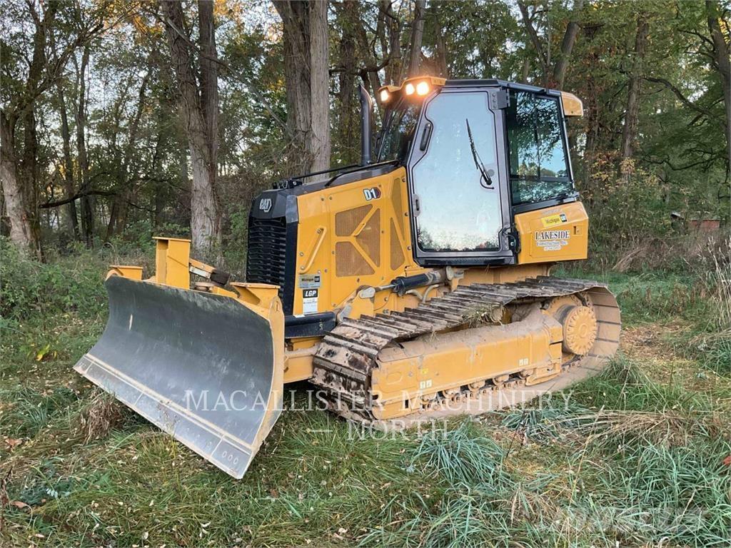 CAT D1 LGP ASZ2 بلدوزرات مجنزرة