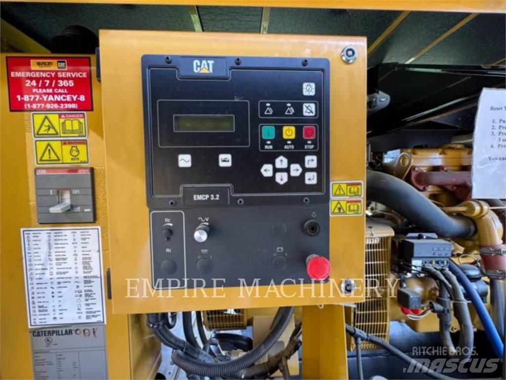 CAT D100 مولدات ديزل