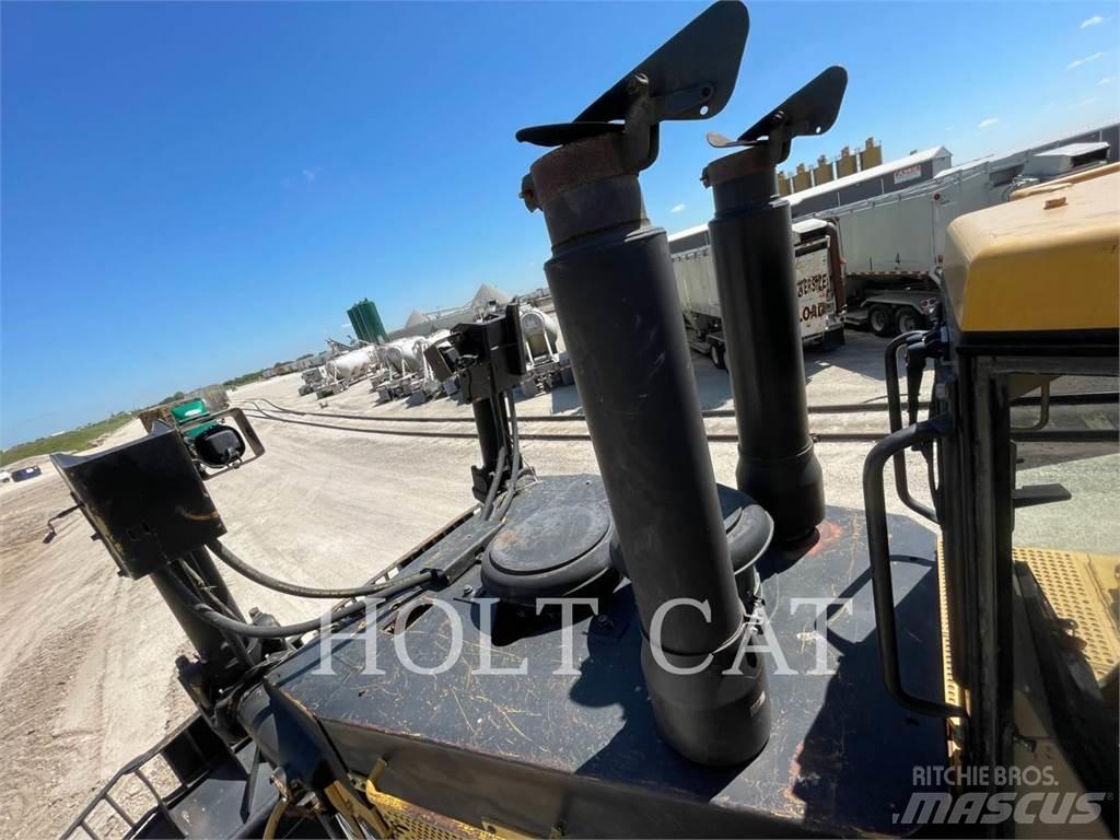 CAT D10R بلدوزرات مجنزرة