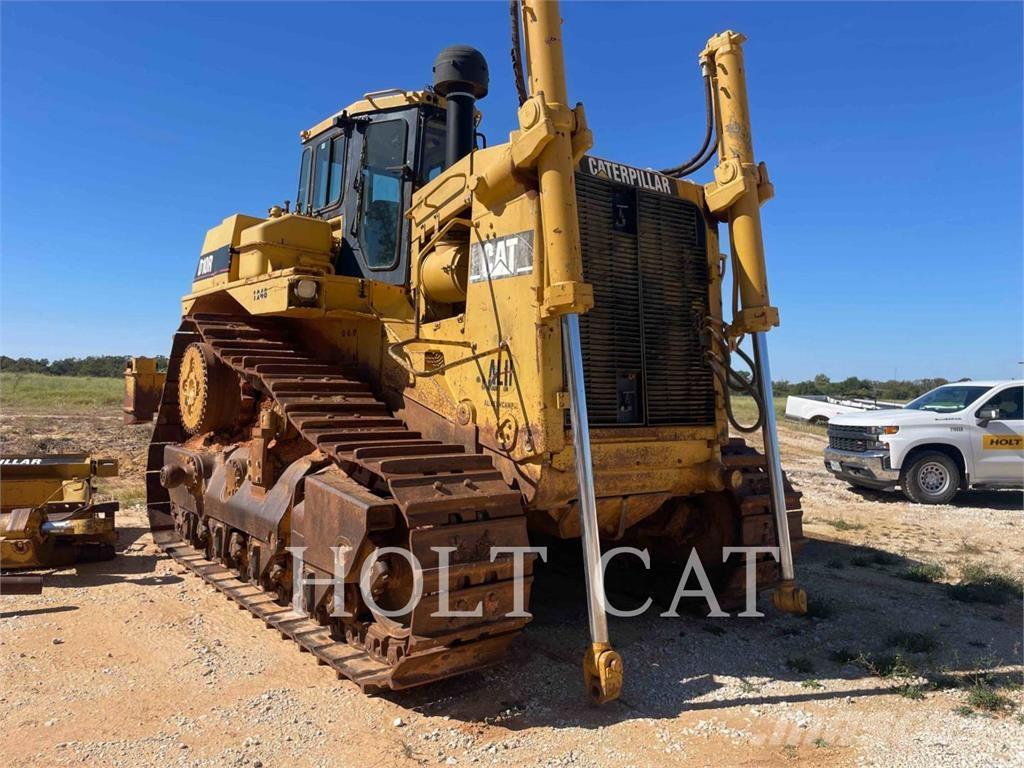 CAT D10R بلدوزرات مجنزرة