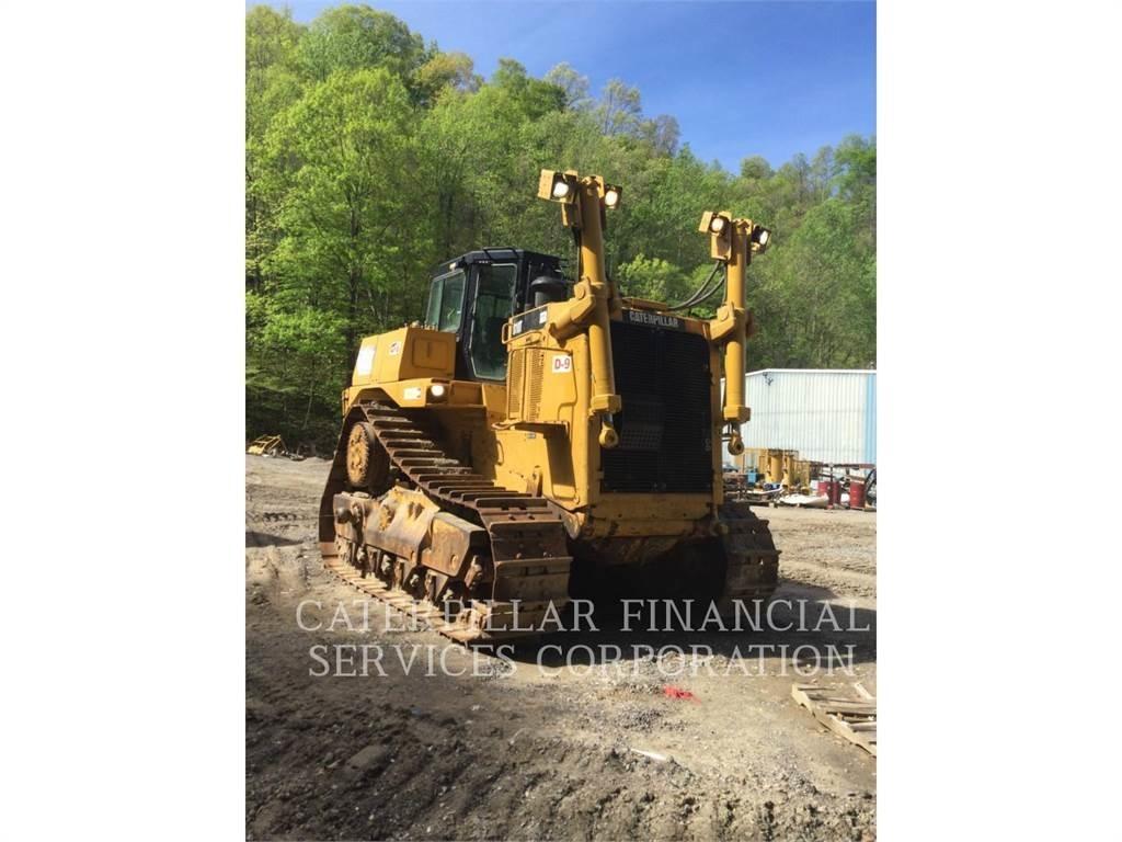 CAT D10T بلدوزرات مجنزرة