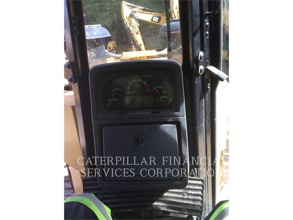 CAT D10T بلدوزرات مجنزرة