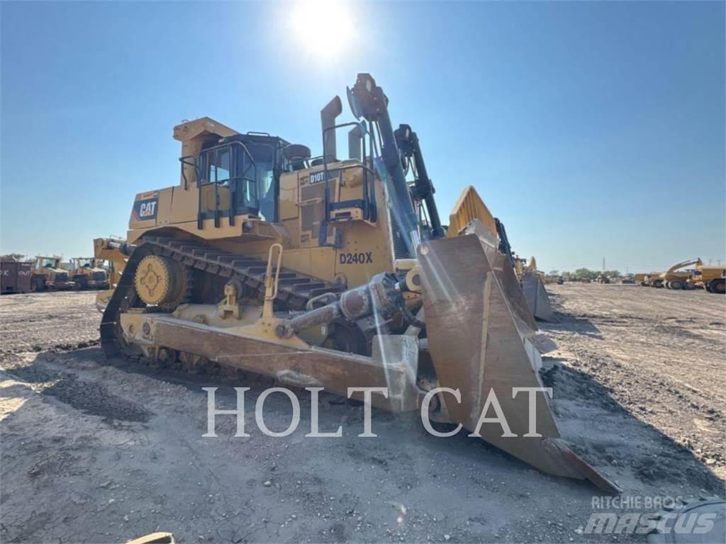 CAT D10T SS بلدوزرات مجنزرة