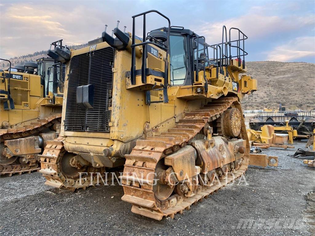 CAT D10T2 بلدوزرات مجنزرة