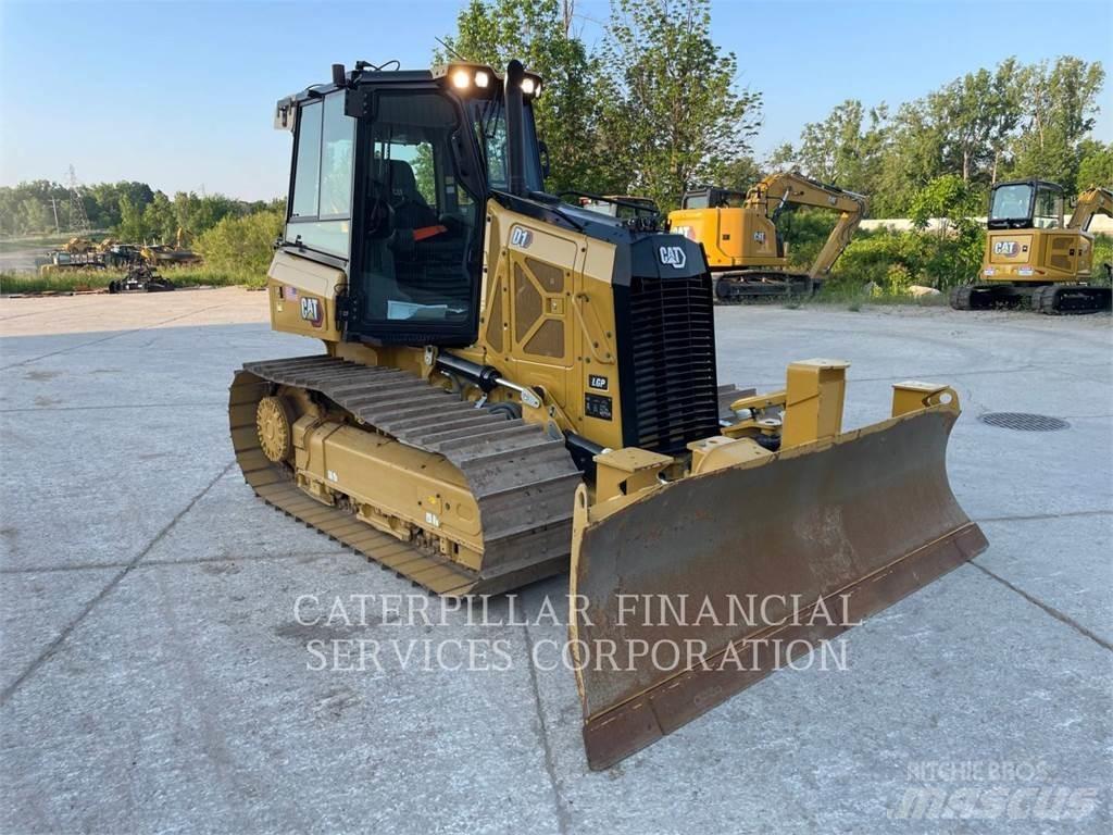 CAT D1LGP بلدوزرات مجنزرة