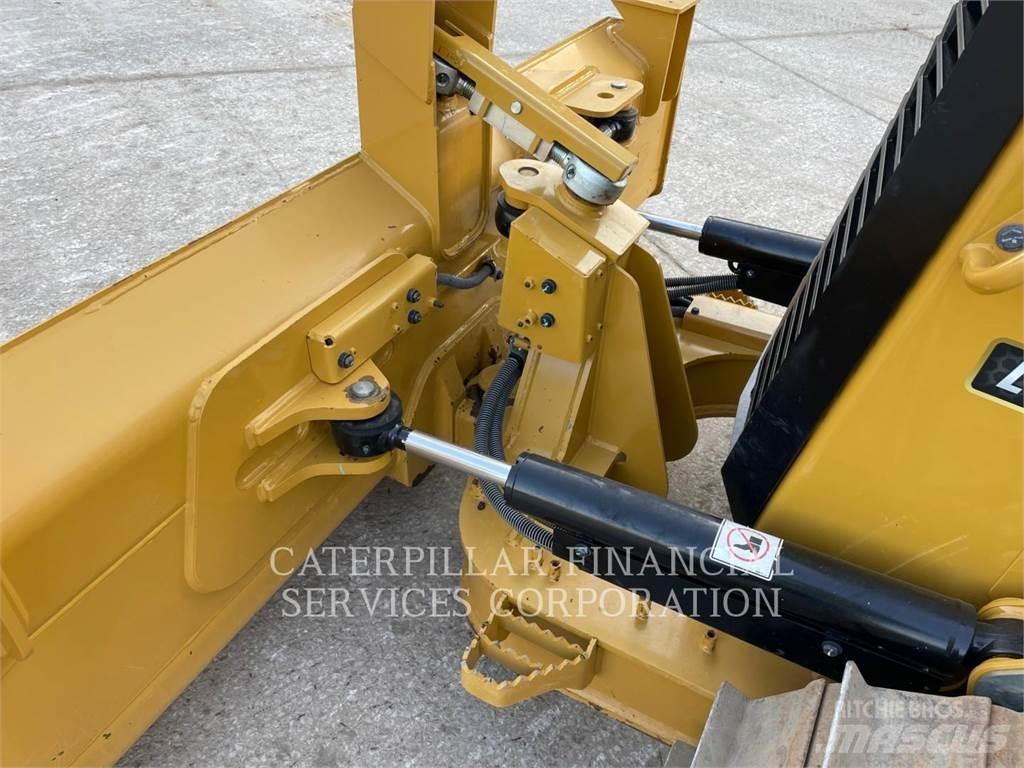 CAT D1LGP بلدوزرات مجنزرة