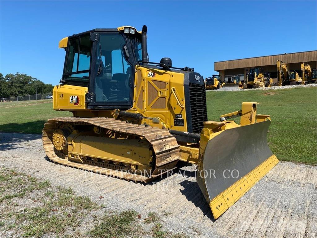 CAT D1LGP بلدوزرات مجنزرة