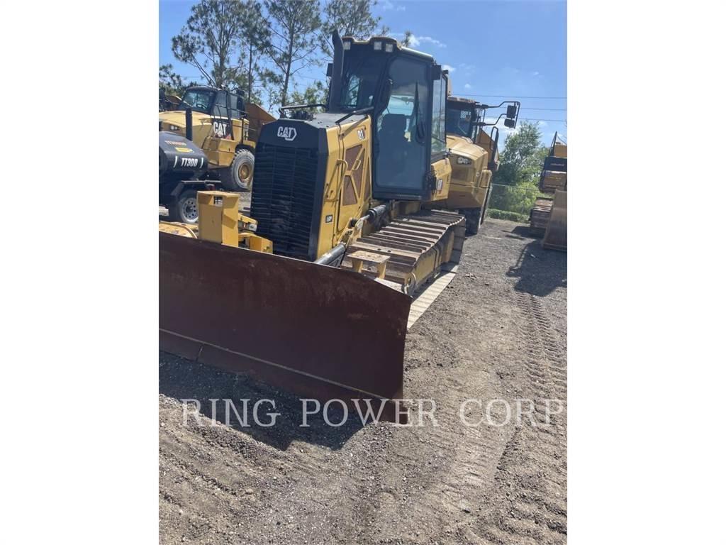 CAT D1LGPEW بلدوزرات مجنزرة