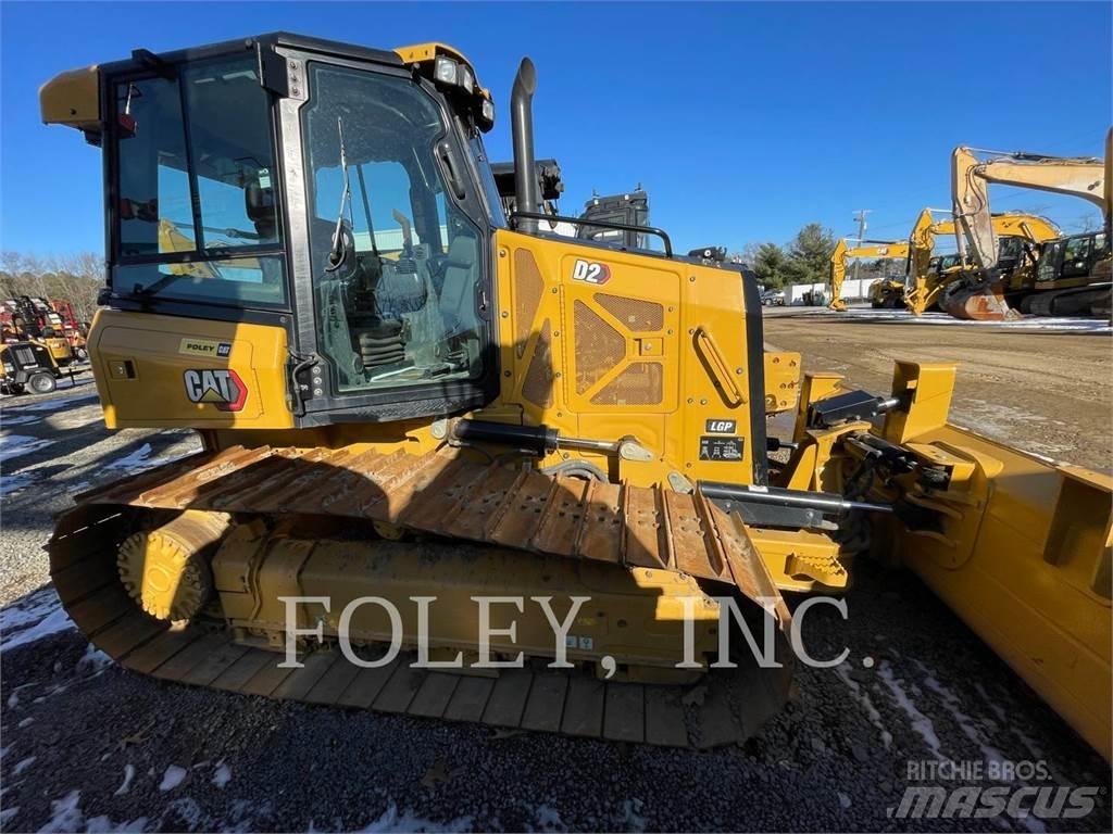 CAT D2-12 LGP بلدوزرات مجنزرة
