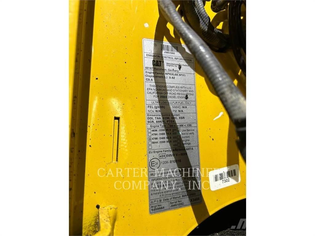 CAT D2-12LGPAR بلدوزرات مجنزرة