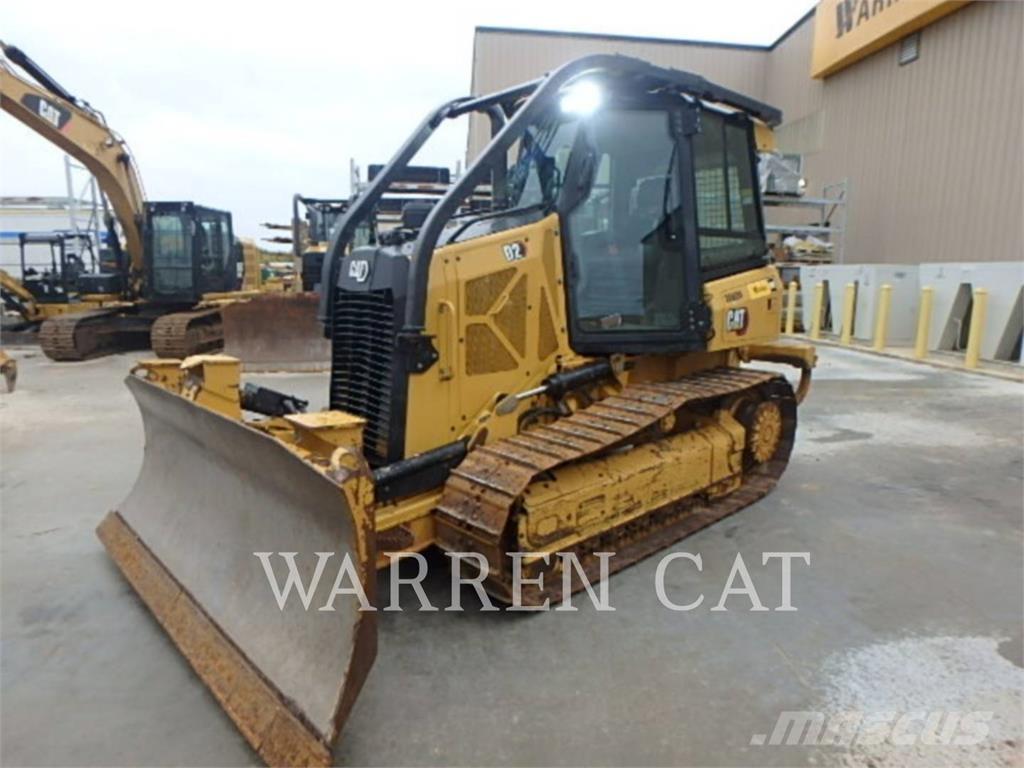CAT D2 ARO بلدوزرات مجنزرة